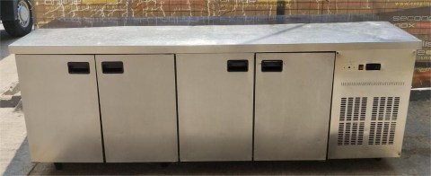 Ψυγείο Πάγκος Συντήρηση Με 4 Πόρτες 224x70x85Cm Inomak Μεταχειρισμένο 